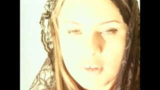 Szellem a fickó szétverte a saját fejét jött redhaired ribanc mellekkel fehérre meszelt után haedcore közösülés három fickó, hogy emlékeztesse a tartozás