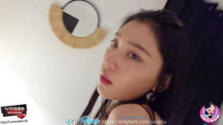 Jen Liu / SpicyGum - Endijèn the hookup ak yon Etidyan Chinwa