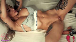 Seksi ruskinja Prskanje na Kameru Seksi ruskinja Prskanje na Kameru