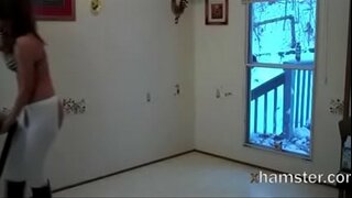 Egzibicionista, brisao gola za čišćenje, koji je pobjegao!