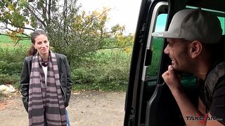 Nasumično Dušo Poprskao sa Spermom na zadnjem Sedištu