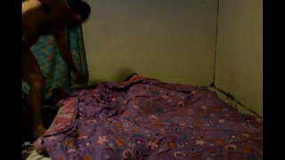 مربوطة إلى السرير وعلمت درسا مربوطة إلى السرير وعلمت درسا