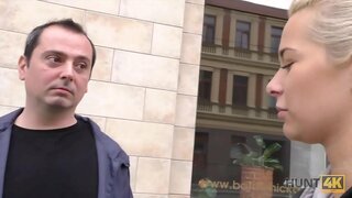 HUNT4K. Bébé est malade de son amant et décide d&#039;avoir des relations sexuelles avec un inconnu