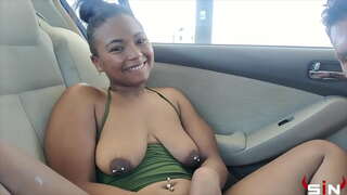 Smutsig hora knullas utanför